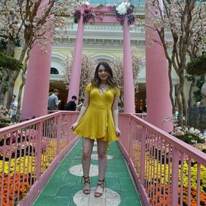 Meet your Posher, Ariana